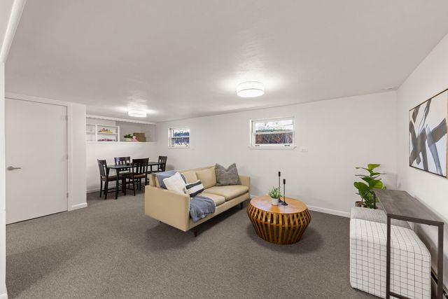 465 Cottage Avenue, Glen Ellyn, IL 60137