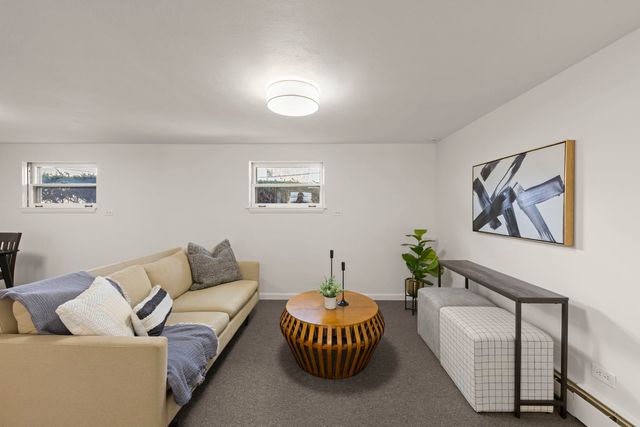 465 Cottage Avenue, Glen Ellyn, IL 60137