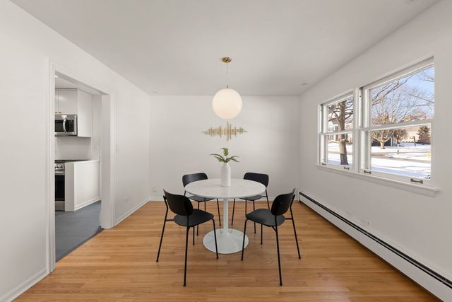 465 Cottage Avenue, Glen Ellyn, IL 60137