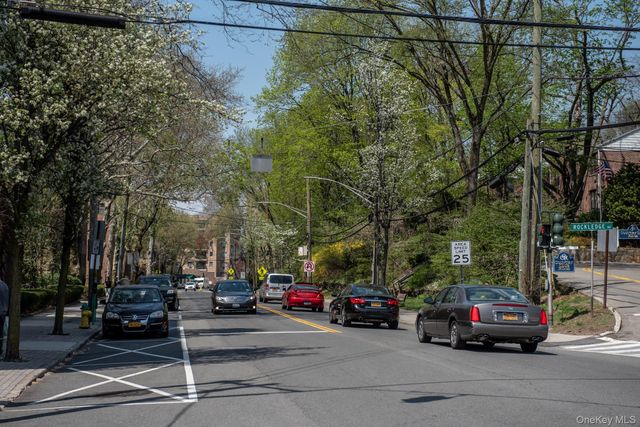 100 E Hartsdale Avenue 6RE, Hartsdale, NY 10530