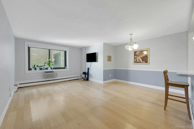 100 E Hartsdale Avenue 6RE, Hartsdale, NY 10530