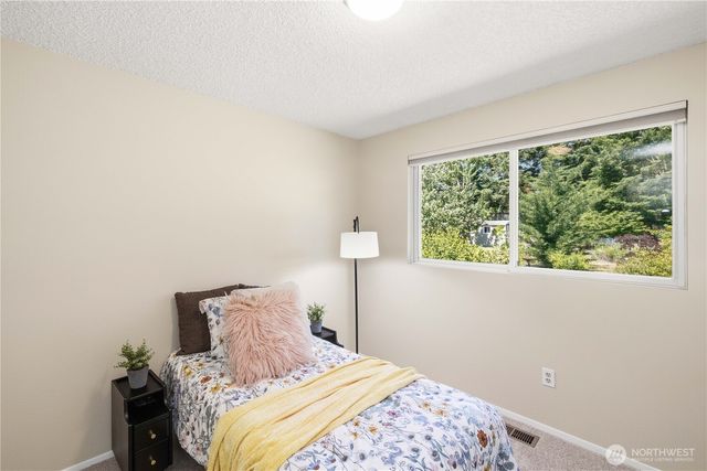27745 166th Avenue SE, Covington, WA 98042