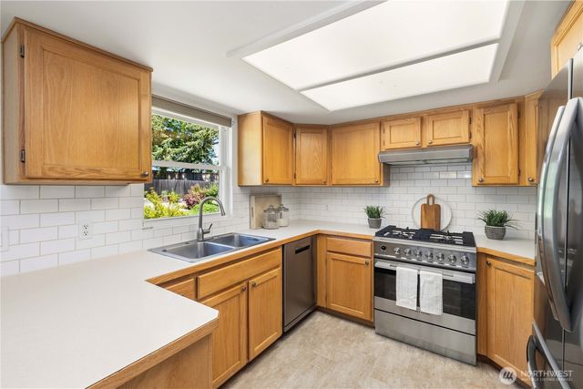27745 166th Avenue SE, Covington, WA 98042