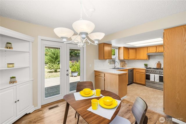 27745 166th Avenue SE, Covington, WA 98042