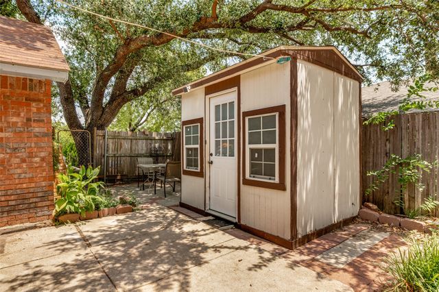 5013 WHEELER Circle, The Colony, TX 75056