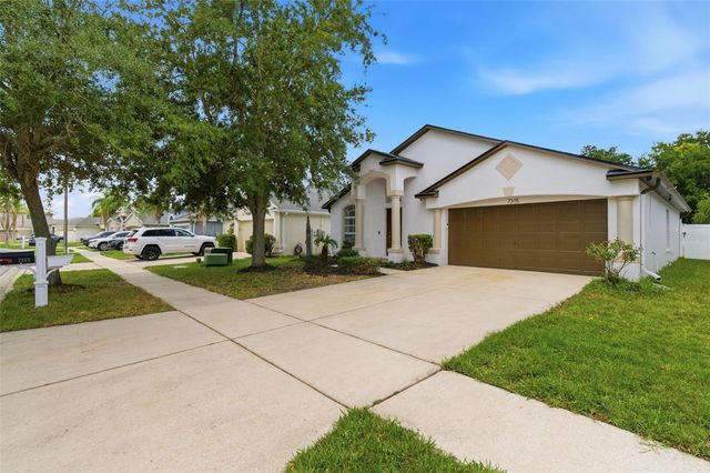 7315 NEWHALL PASS LANE, Wesley Chapel, FL 33545