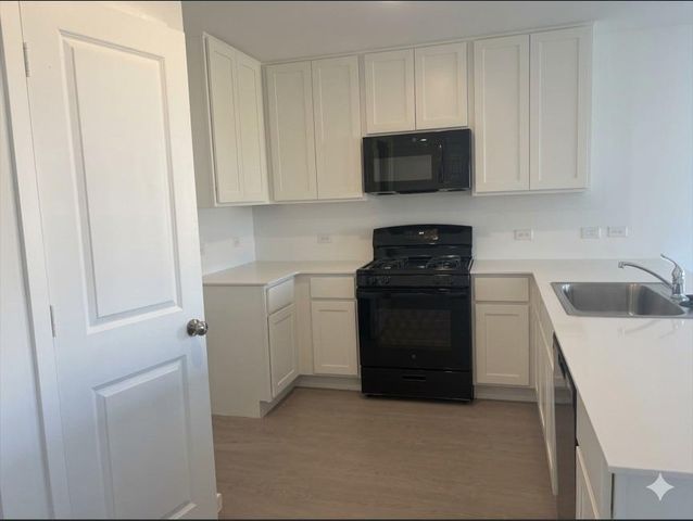 2001 Bay Laurel Court, Mustang, OK 73128