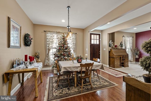 8 WHITE TAIL PATH, Lancaster, PA 17602