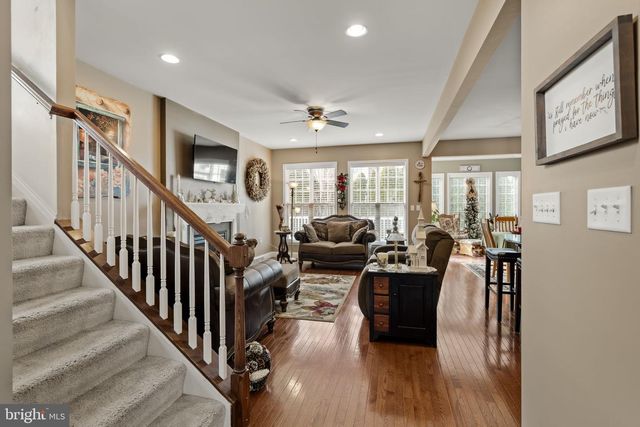 8 WHITE TAIL PATH, Lancaster, PA 17602