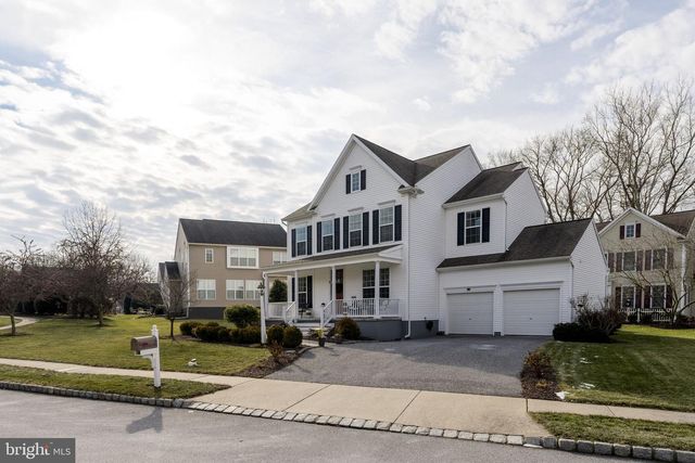 8 WHITE TAIL PATH, Lancaster, PA 17602