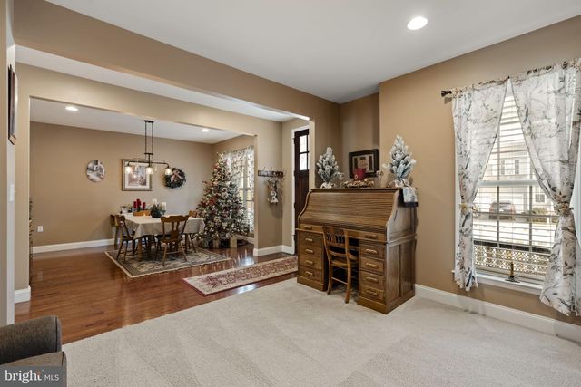 8 WHITE TAIL PATH, Lancaster, PA 17602