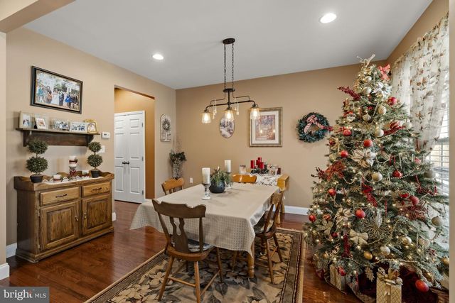 8 WHITE TAIL PATH, Lancaster, PA 17602