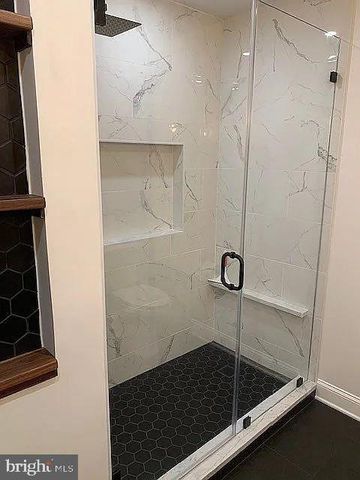 8712 LEA LN, Alexandria, VA 22309