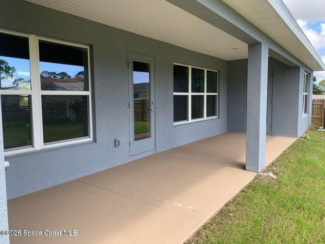 949 Le Baron Street SW, Palm Bay, FL 32908