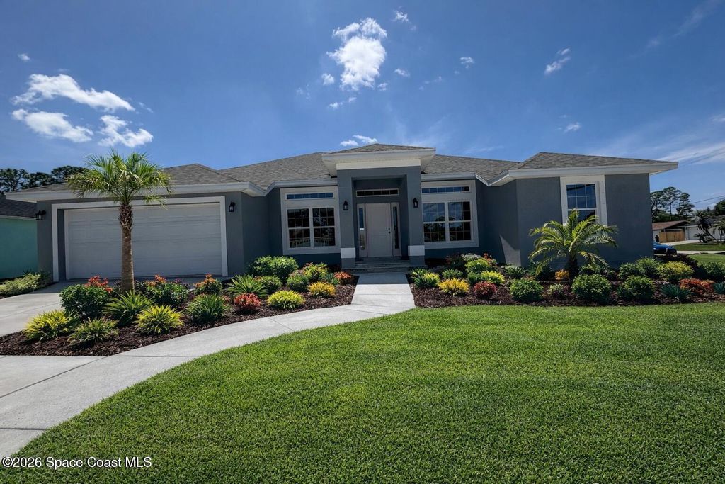 949 Le Baron Street SW, Palm Bay, FL 32908