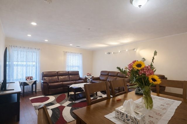 123 Elm St D12, Quincy, MA 02169