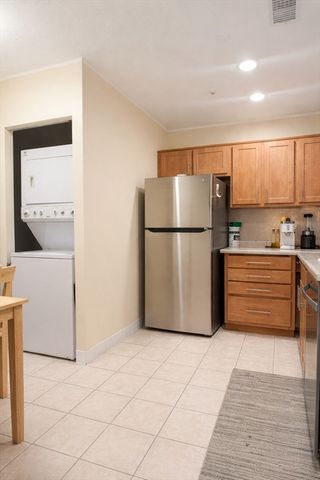 123 Elm St D12, Quincy, MA 02169