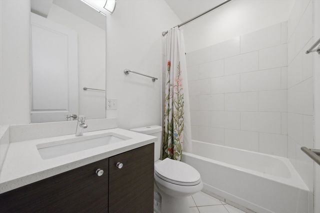 948 N Honore Street 1, Chicago, IL 60622