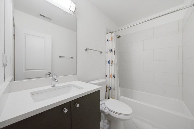 948 N Honore Street 1, Chicago, IL 60622