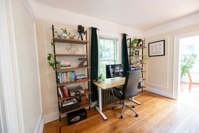 25 Milford St, Medway, MA 02053