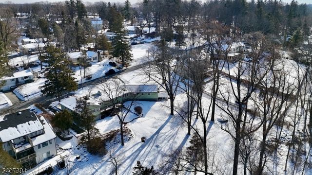 32 Seneca Trl, Sparta Twp., NJ 07871