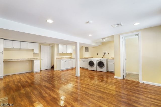 32 Seneca Trl, Sparta Twp., NJ 07871