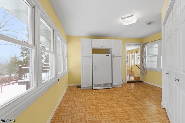 32 Seneca Trl, Sparta Twp., NJ 07871