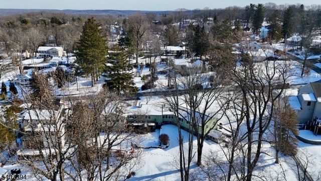 32 Seneca Trl, Sparta Twp., NJ 07871