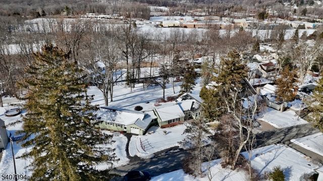 32 Seneca Trl, Sparta Twp., NJ 07871