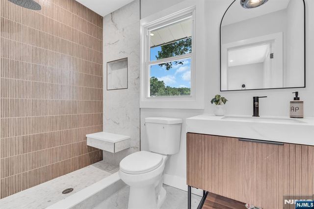419 Martin Street, Roselle, NJ 07203