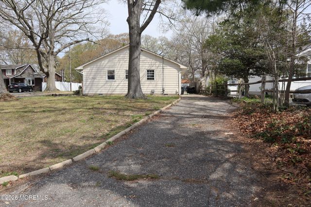 721 Burnt Tavern Road Apt D, Point Pleasant, NJ 08742