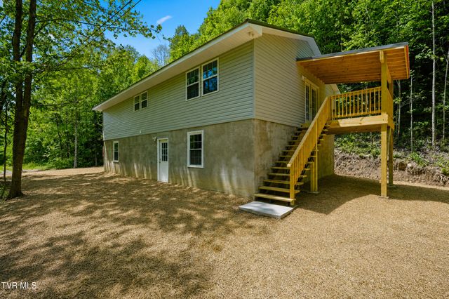 14722 Bull Run Road, Coeburn, VA 24230