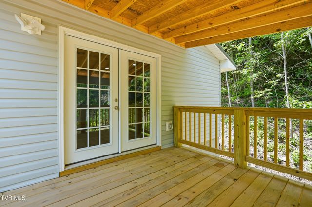 14722 Bull Run Road, Coeburn, VA 24230