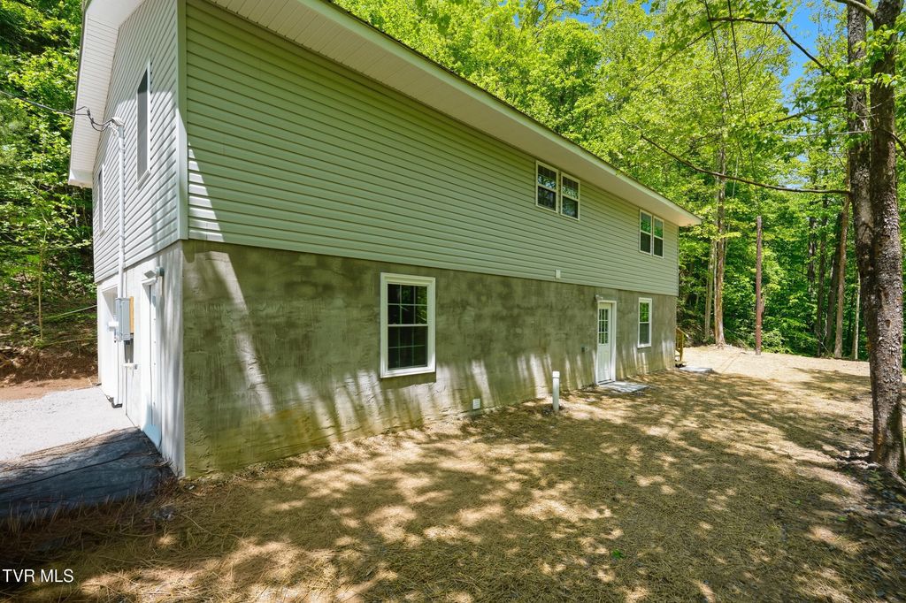 14722 Bull Run Road, Coeburn, VA 24230