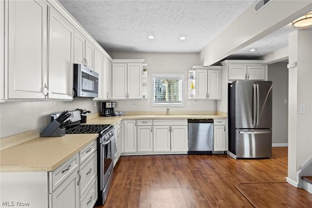 3708 Edgewater Drive, Vermilion, OH 44089