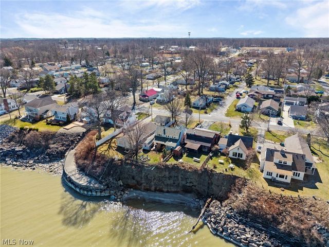 3708 Edgewater Drive, Vermilion, OH 44089