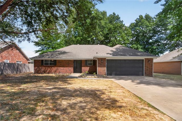 515 Oakwood Street, Lowell, AR 72745