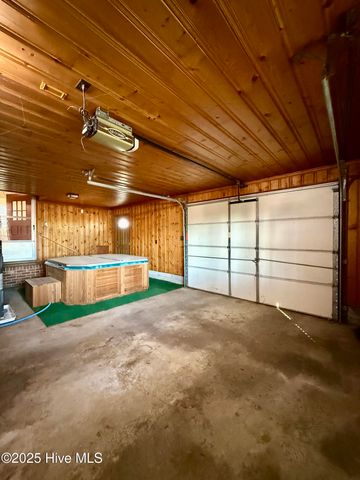 1020 Dixie Trail, Williamston, NC 27892