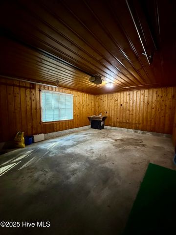 1020 Dixie Trail, Williamston, NC 27892