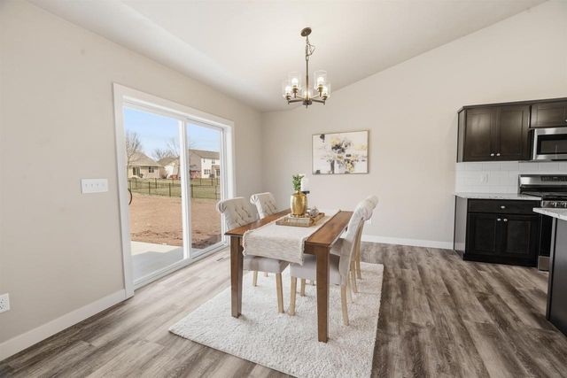 W7077 JACLYN LANE, Greenville, WI 54942