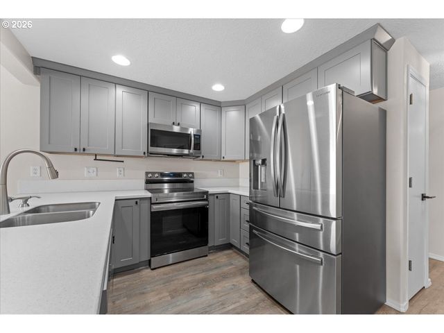 1167 Sw 183RD Pl, Beaverton, OR 97003