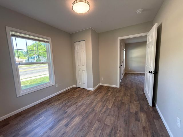 839 N Kansas Expressway, Springfield, MO 65802