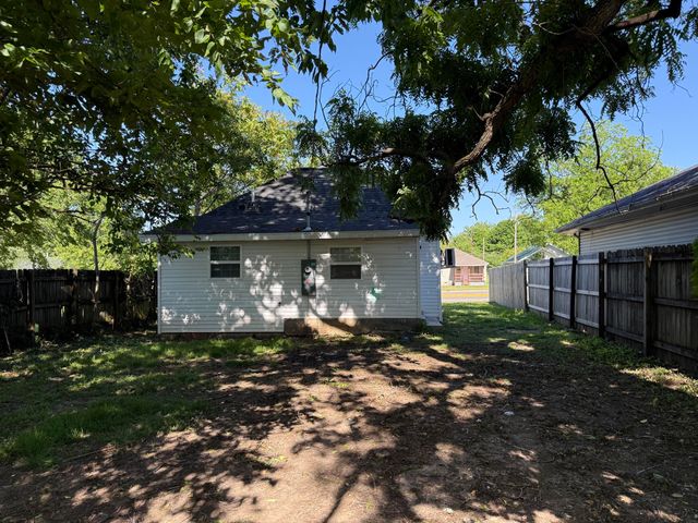 839 N Kansas Expressway, Springfield, MO 65802