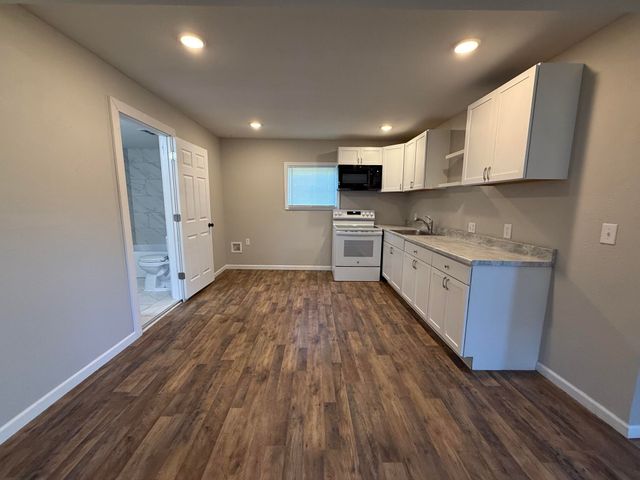 839 N Kansas Expressway, Springfield, MO 65802