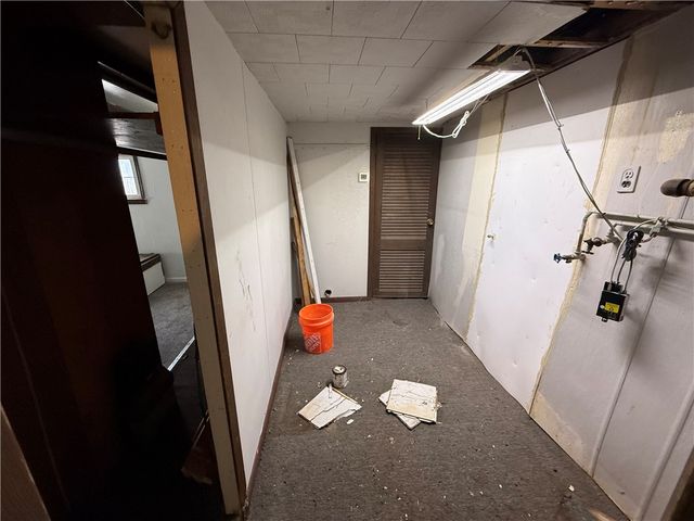 204 Mccoy Rd, Stowe Twp, PA 15136