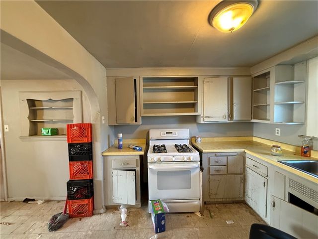 204 Mccoy Rd, Stowe Twp, PA 15136