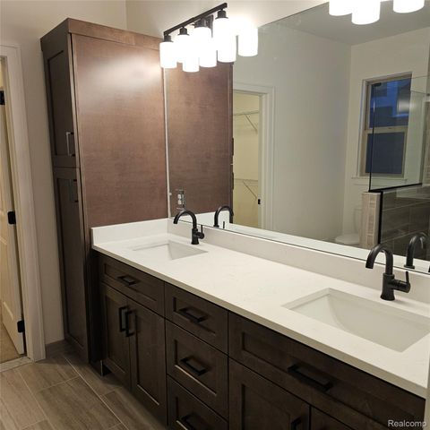 50606 MISTWOOD Drive, Macomb Township, MI 48042