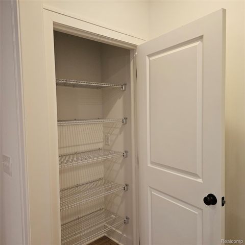 50606 MISTWOOD Drive, Macomb Township, MI 48042
