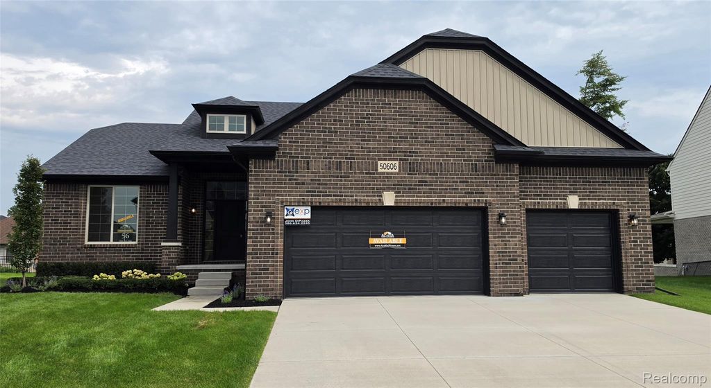 50606 MISTWOOD Drive, Macomb Township, MI 48042