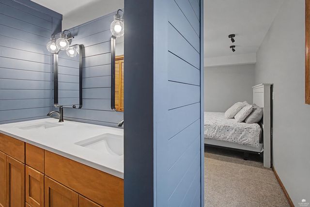 3024 Briaroak Road, Manhattan, KS 66502